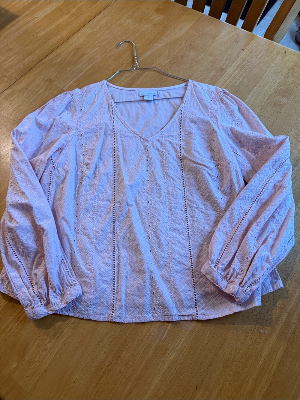 Liz Claiborne Light Pink V-Neck Eyelet Peasant Blouse